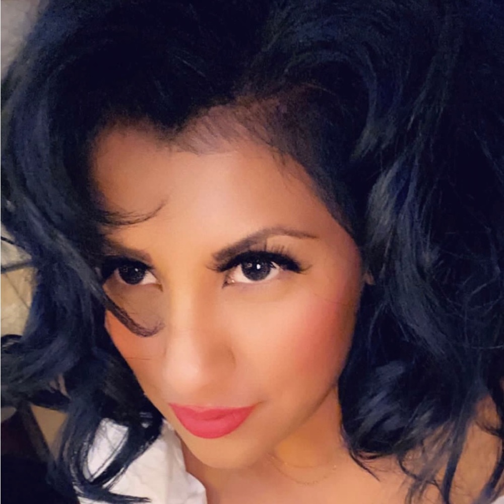 Meet your Posher, Diana